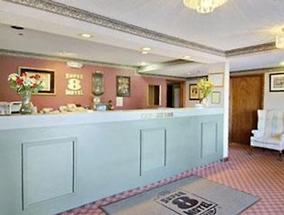 سوپر 8 متل-گریفین