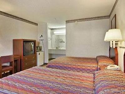 سوپر 8 متل-گریفین