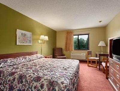 سوپر 8 متل-رد وینگ