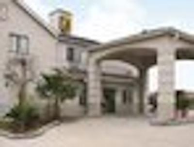 سوپر 8 متل-هوستون / ای-10 / فدرال راد