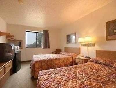 سوپر 8 بای ویندهام لکسینگتون وا