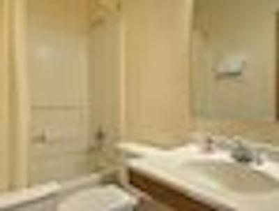 سوپر 8 رمئوویل بلینگبروک