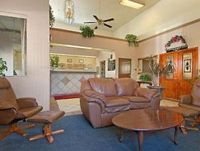 سوپر 8 مارانا/توکسُن اریا