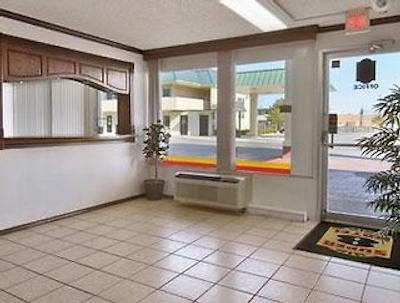 سوپر 8 اُکلاهما/فرنتیر سیتی