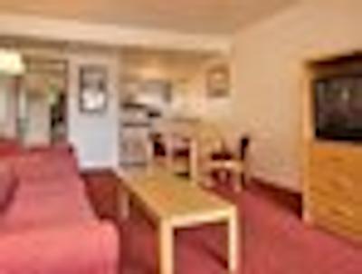 سوپر 8 متل-فنیکس مترو نرد