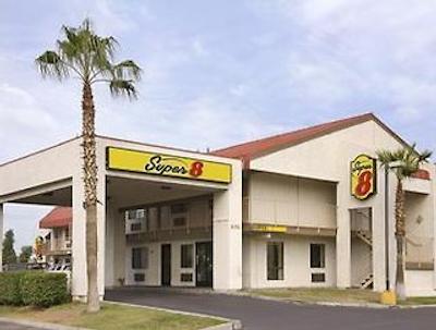 سوپر 8 متل-فنیکس مترو نرد