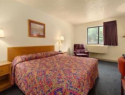 سوپر 8 متل-ریچمند/چامبرلن رد