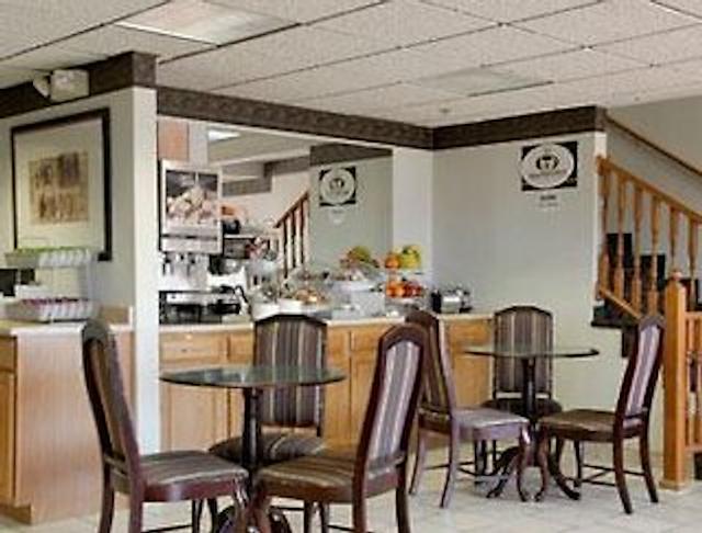 سوپر 8 متل-مریستون/اسود