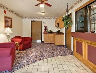 سوپر 8 متل-هامپتون