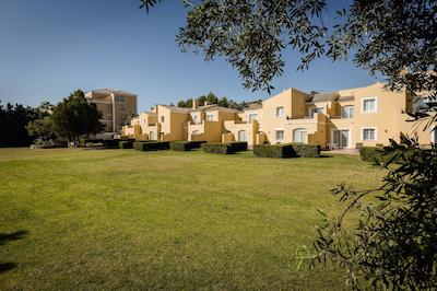 بارسل منتکاستیلو گولف