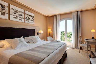 بارسل منتکاستیلو گولف