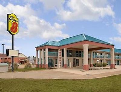 سوپر 8 متل-ریچلاند/جاکسُن اریا