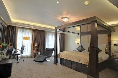 د منتکالم لندن ماربل ارچ