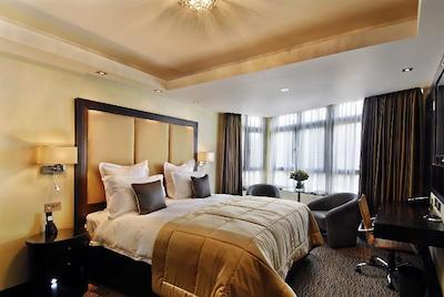 د منتکالم لندن ماربل ارچ