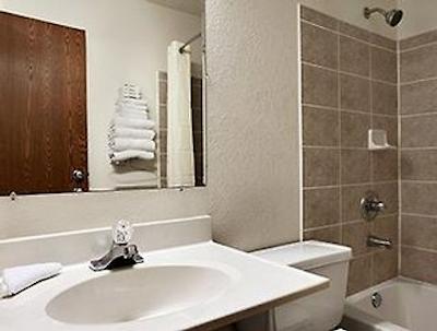 سوپر 8 متل-پرو