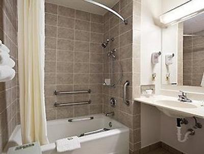 سوپر 8 متل-پرو