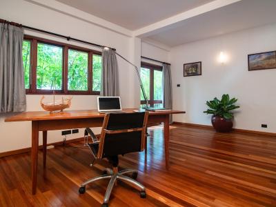 میریهی آیلند ریزورت