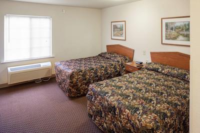 والو پلاس ایندیاناپلیز لاورنس