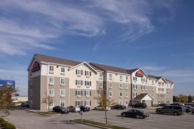 والو پلاس ایندیاناپلیز لاورنس