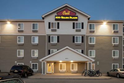 والو پلاس ایندیاناپلیز لاورنس