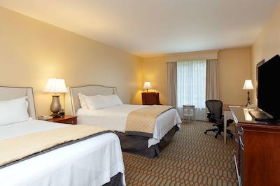 ویرجینیا کرسینگز هتل اند کنفرنس سنتر