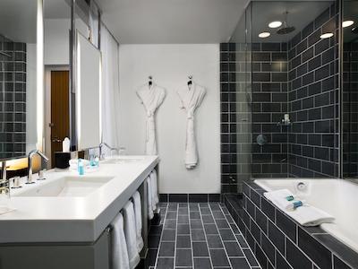 و دالاز ویکتری