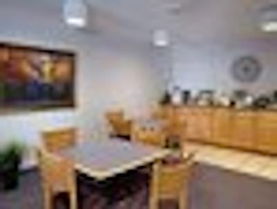 سوپر 8-دیبرویل بیلاکسی اریا