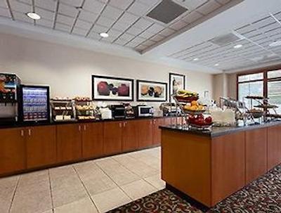 وینگات بای ویندهام چارلت آیرپرت اسود/ ای-77 تیولا