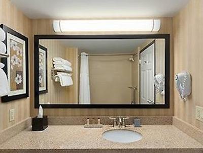 وینگات بای ویندهام چارلت آیرپرت اسود/ ای-77 تیولا