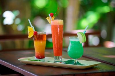 بیادهو آیلند