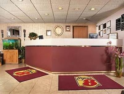 سوپر 8 متل-واوساو