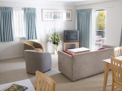 مونتز ب واترز اپارتمنت