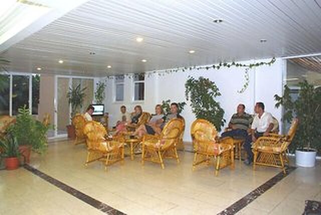 کلئوپاترا موز هتل