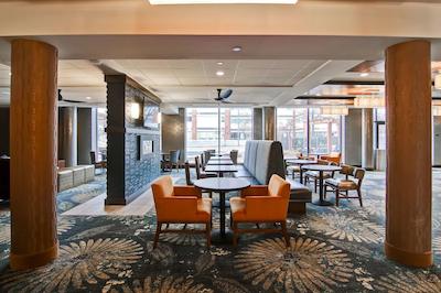 هموود سویتز بای هیلتون گایدرسبورگ / واشینگتون دک نرد