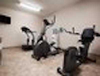 سوپر 8 متل-استورجیز