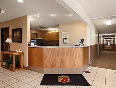 سوپر 8 متل-استورجیز