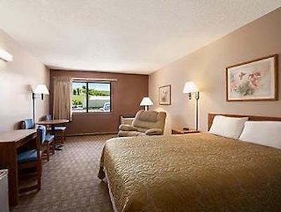 سوپر 8 متل-استورجیز