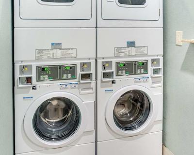 کلارین این اند سویتز