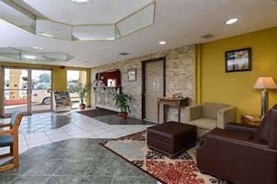 تراولج بای ویندهام وینتر هاون