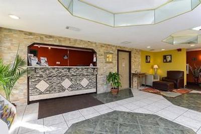 تراولج بای ویندهام وینتر هاون