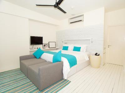 هالیدی این ریزورت کاندوما مالدیو