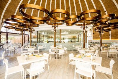 هالیدی این ریزورت کاندوما مالدیو