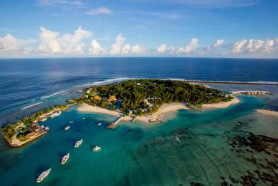 هالیدی این ریزورت کاندوما مالدیو