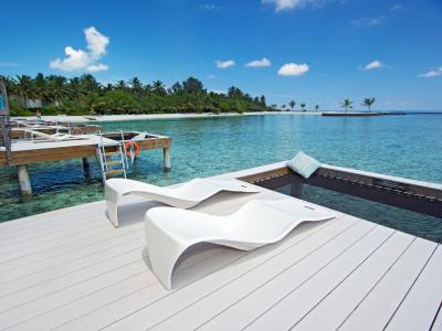 هالیدی این ریزورت کاندوما مالدیو