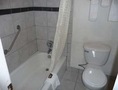 تراولج شروپرت لا