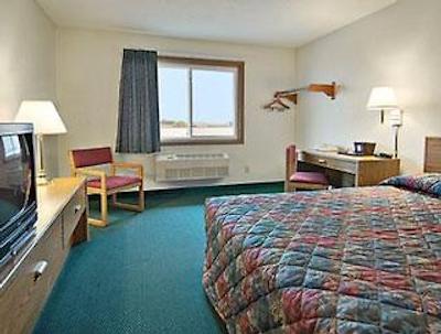 سوپر 8 متل رجرز مینسُتا