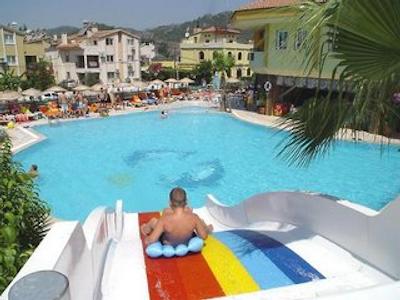 اکاسیا اپارت