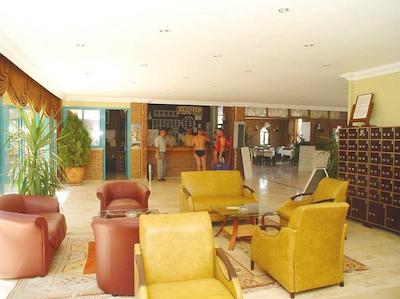 اکاسیا اپارت