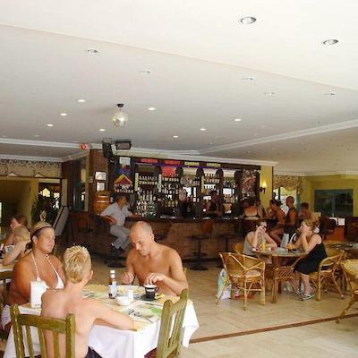 اکاسیا اپارت