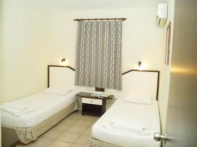 اکاسیا اپارت